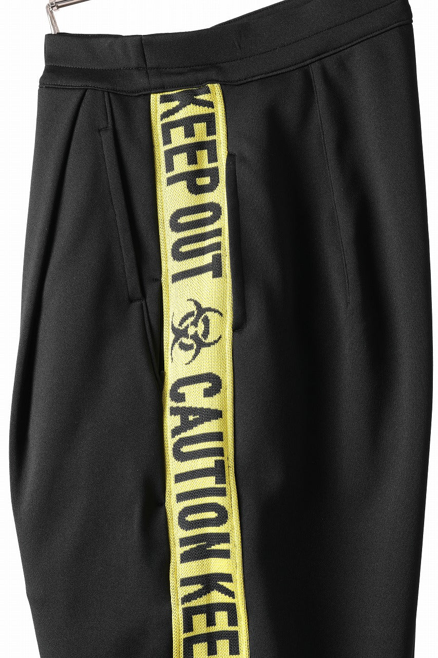 beauty : beast ”KEEP OUT” BOMTEMPS TRACK PANTS (BLACK x YELLOW)