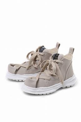 beauty : beast ROLL-TONGUE STAINNING SHOES feat. Maison MIHARA YASUHIRO (BEIGE x BEIGE)