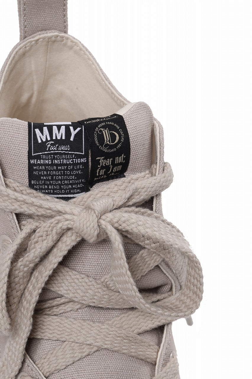 Load image into Gallery viewer, beauty : beast ROLL-TONGUE STAINNING SHOES feat. Maison MIHARA YASUHIRO (BEIGE x BEIGE)