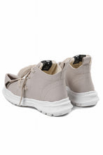 Load image into Gallery viewer, beauty : beast ROLL-TONGUE STAINNING SHOES feat. Maison MIHARA YASUHIRO (BEIGE x BEIGE)