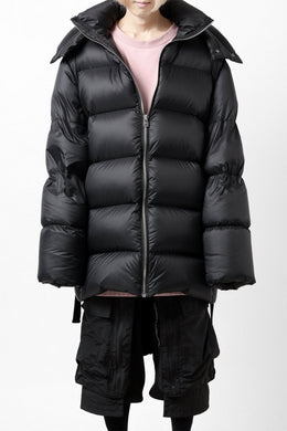 A.F ARTEFACT exclusive DUVET VERTICAL DOWN JACKET (BLACK)