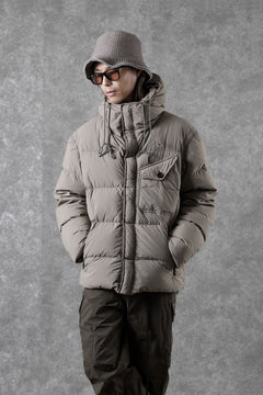 Load image into Gallery viewer, Ten c SURVIVAL DOWN JACKET / GARMENT DYED (BLACK)