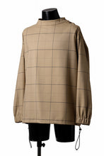 画像をギャラリービューアに読み込む, N/07 exclusive MOCK NECK PULLOVER / WINDOWPANE CHECK TR TWILL (BEIGE)