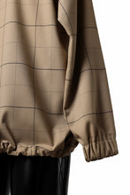 画像をギャラリービューアに読み込む, N/07 exclusive MOCK NECK PULLOVER / WINDOWPANE CHECK TR TWILL (BEIGE)