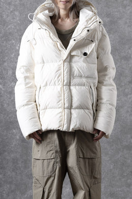 Ten c SURVIVAL DOWN JACKET / GARMENT DYED (WHITE)