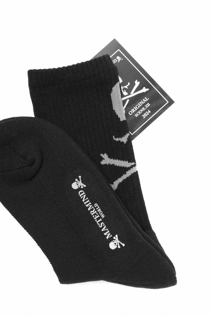 Load image into Gallery viewer, MASTERMIND WORLD REGULAR SOCKS / SKULL LOGO (BLACK)