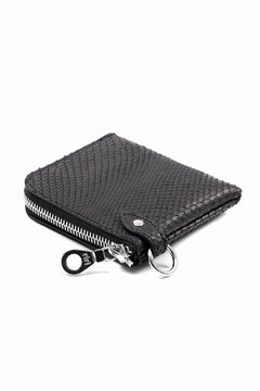 Load image into Gallery viewer, ISAMU KATAYAMA BACKLASH COIN PURSE / PYTHON LEATHER (BLACK)