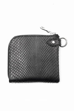 Load image into Gallery viewer, ISAMU KATAYAMA BACKLASH COIN PURSE / PYTHON LEATHER (BLACK)