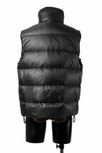 Load image into Gallery viewer, Ten c ASO DOWN VEST / PIECE DYED RIPSTOP 10 DEN + OJJ 11oz (BLACK)