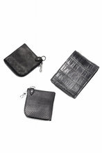 Load image into Gallery viewer, ISAMU KATAYAMA BACKLASH COIN PURSE / PYTHON LEATHER (BLACK)