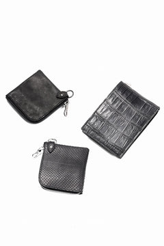 Load image into Gallery viewer, ISAMU KATAYAMA BACKLASH 2 FOLD WALLET / CROCODILE LEATHER (BLACK)