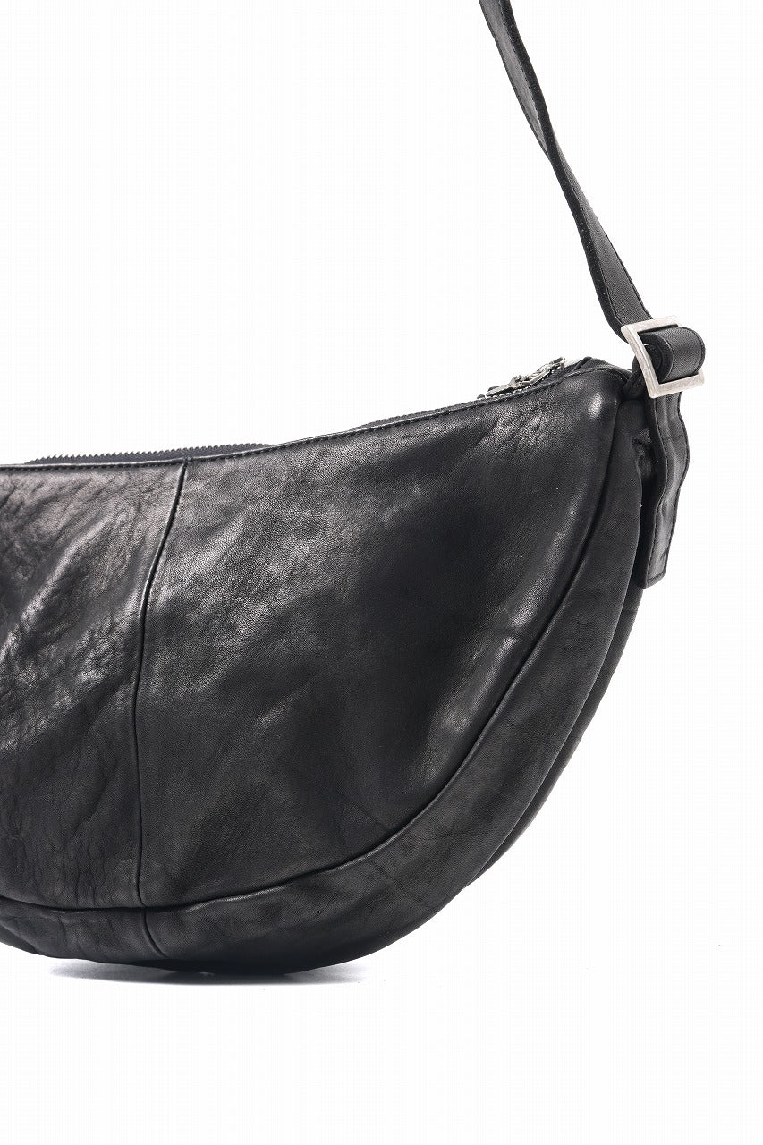 ISAMU KATAYAMA BACKLASH SHOULDER BAG / OBJECT DYED DOUBLE SHOULDER LEATHER (BLACK)