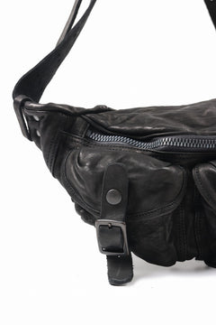 画像をギャラリービューアに読み込む, ISAMU KATAYAMA BACKLASH 3 PIN-BELT SHOULDER BAG / OBJECT DYED DOUBLE SHOULDER LEATHER (BLACK)