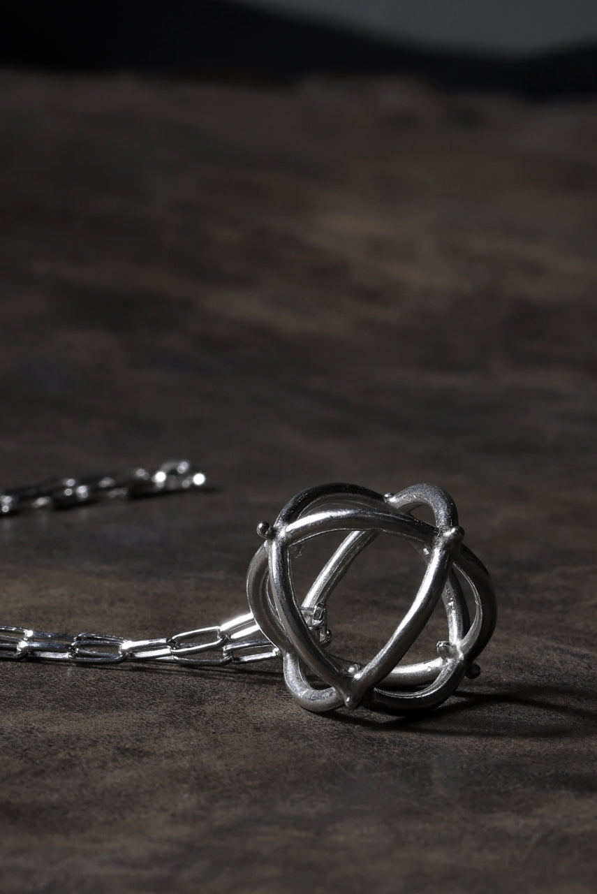 Load image into Gallery viewer, m.a+ medium + globe necklace with silver chain / AD31 AG (SILVER)