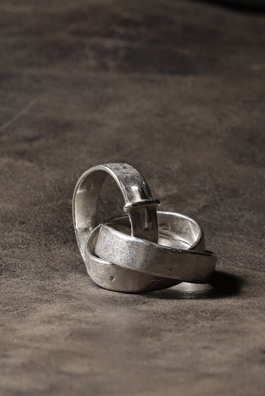 Load image into Gallery viewer, m.a+ triple silver ring w/stitched cross / AG318 AG (SILVER)