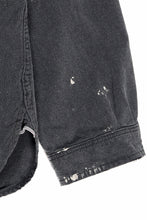 Load image into Gallery viewer, FULLCOUNT SELVEDGE CHAMBRAY PULLOVER SHIRT - AGING (BLACK)