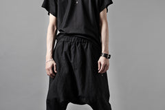 Load image into Gallery viewer, m.a+ 2 vertical pocket elastic waist sarrouel / PU521 LCST(BLACK STRIPE)