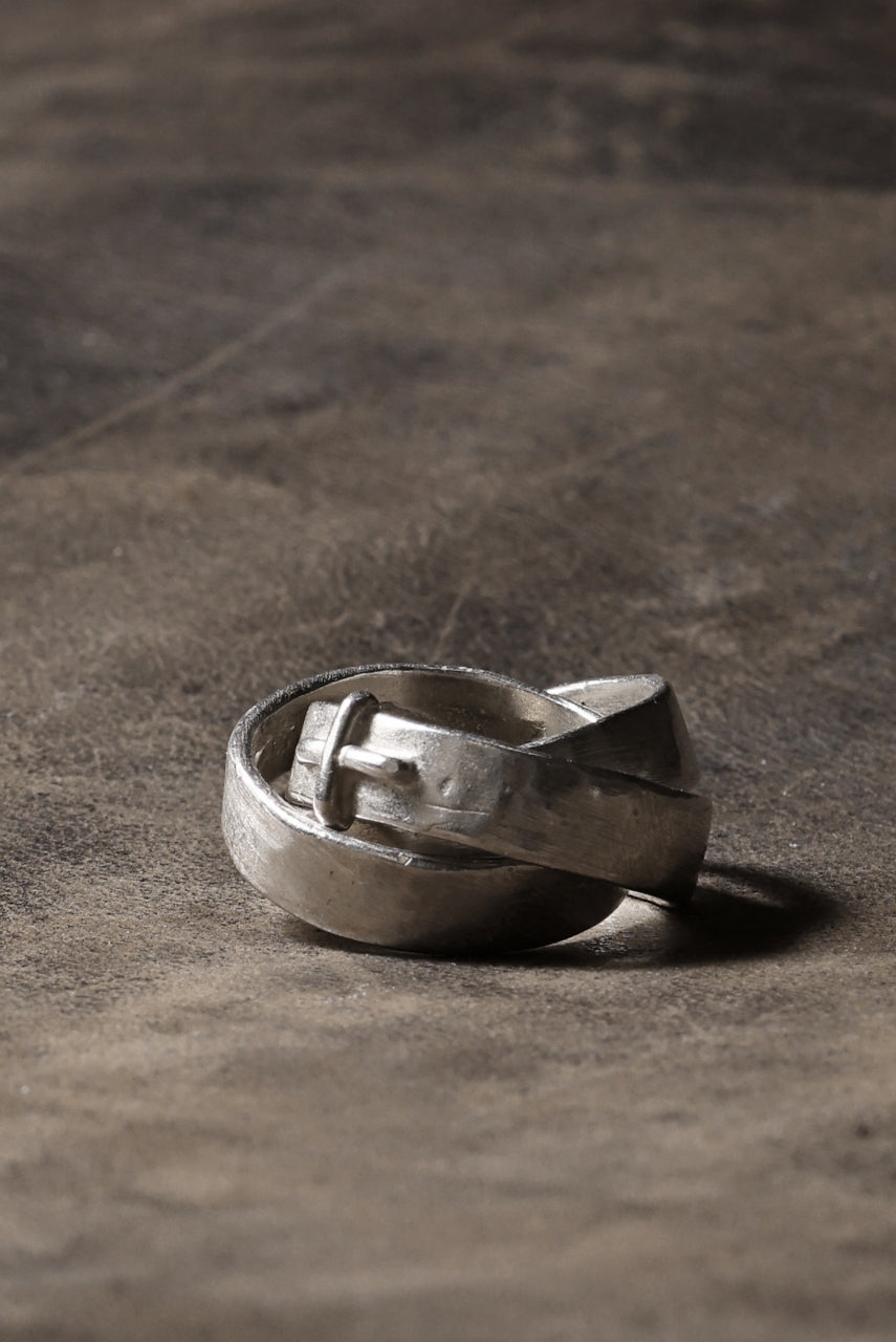 Load image into Gallery viewer, m.a+ triple silver ring w/stitched cross / AG318 AG (SILVER)