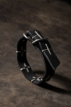 Load image into Gallery viewer, m.a+ thin silver cross studded wrist band / A-F2BL1 GR2,0 (BLACK)