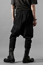 Load image into Gallery viewer, m.a+ 2 vertical pocket elastic waist sarrouel / PU521 CVPS (BLACK)