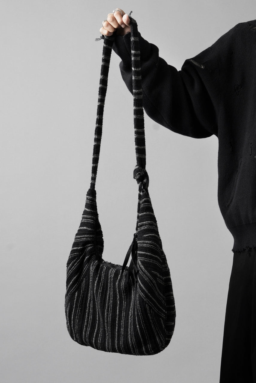 Load image into Gallery viewer, Professor.E KNIT SHOULDER BAG (BLACK/GREY)