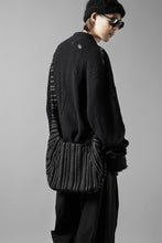 Load image into Gallery viewer, Professor.E KNIT SHOULDER BAG (BLACK/GREY)