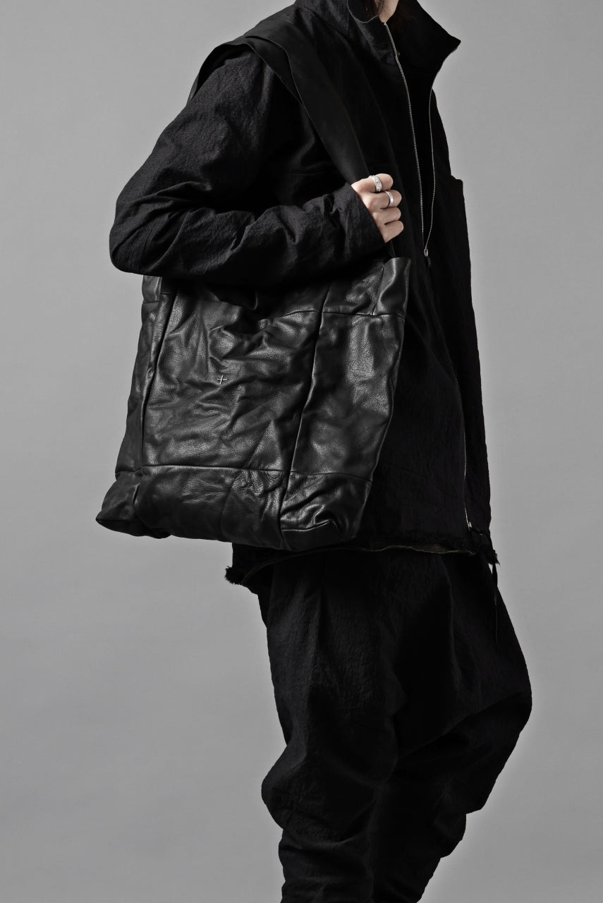 Load image into Gallery viewer, m.a+ medium tote bag / BT231 SY1.0 (BLACK)