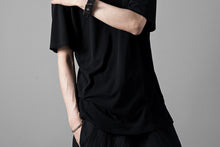 Load image into Gallery viewer, black crow x LOOM exclusive short sleeve tops / supima cotton jersey (BLACK)