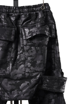 Load image into Gallery viewer, A.F ARTEFACT BELT CARGO SARROUEL JOGGER / MOTTLED COATED SWEAT (BLACK)