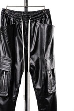 Load image into Gallery viewer, A.F ARTEFACT ZIPPER CARGO PANTS / LUSTROUS COATED WOVEN (BLACK)