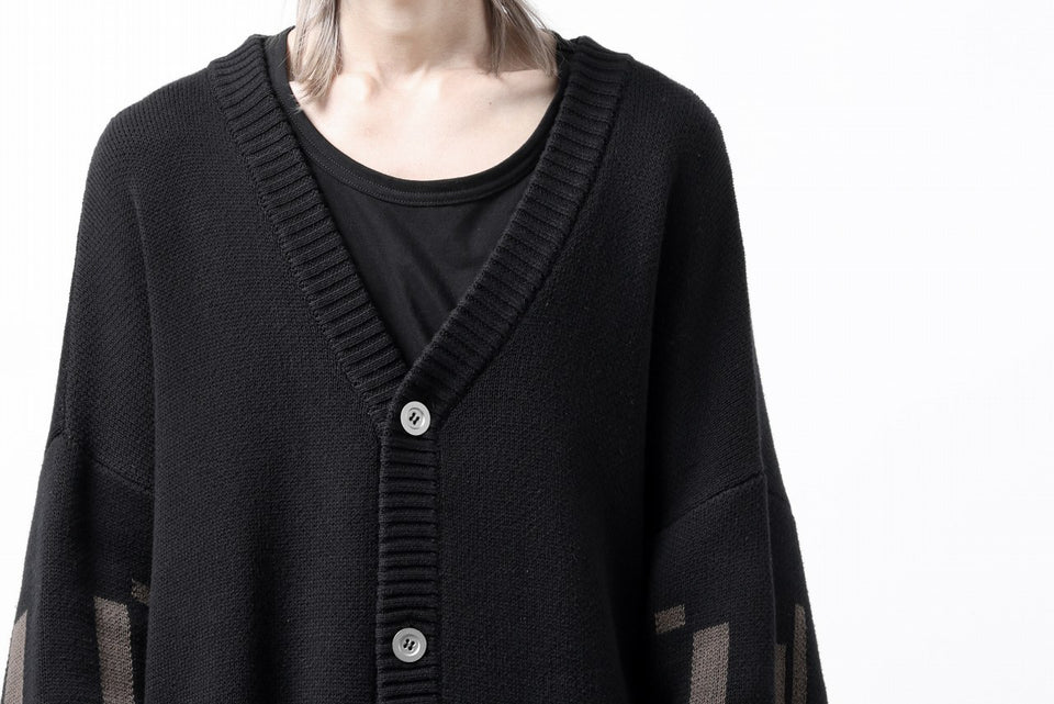 Load image into Gallery viewer, A.F ARTEFACT GEO PATTERN COTTON KNIT CARDIGAN /  (BLACK x BROWN)