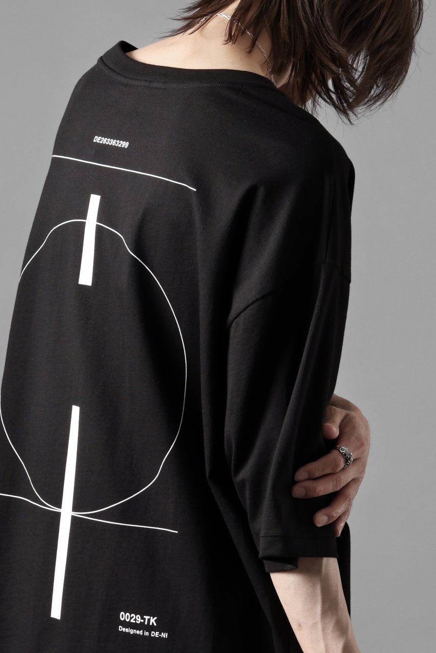 画像をギャラリービューアに読み込む, thom/krom LOOSE FIT BACK PRINT SHORT SLEEVE TEE / LIGHT JERSEY (BLACK)