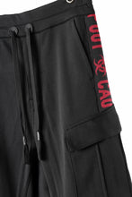 Load image into Gallery viewer, beauty : beast CARGO SAROUEL TRACK PANT (BLACK)
