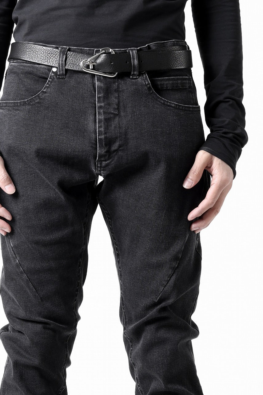 A.F ARTEFACT RELAXED SKINNY DENIM PANTS (BLACK)