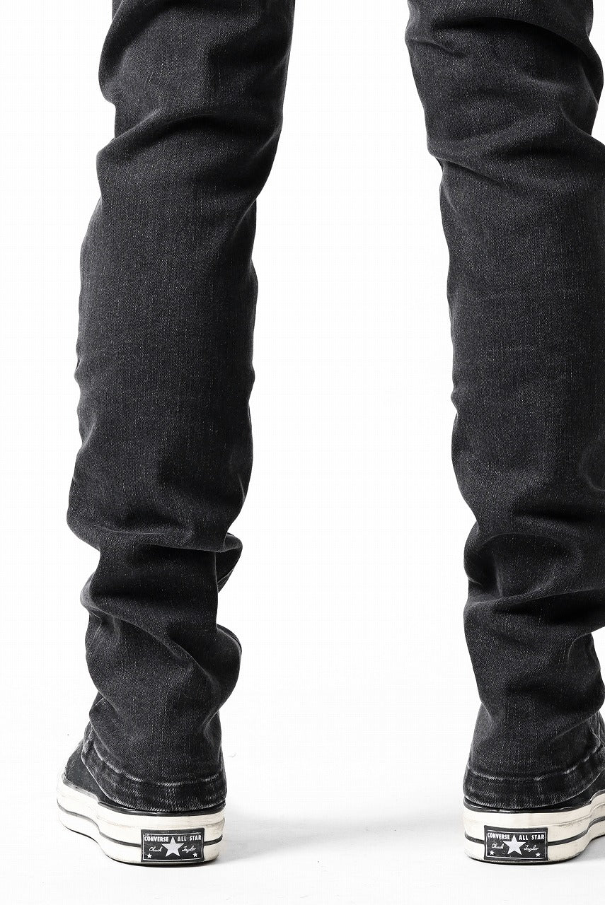 A.F ARTEFACT RELAXED SKINNY DENIM PANTS (BLACK)