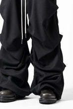 Load image into Gallery viewer, A.F ARTEFACT EXTREME WIDE BAGGY PANTS / SERGE TWILL (BLACK)