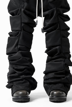 Load image into Gallery viewer, A.F ARTEFACT MONSTER TUCK FLARE BAGGY PANTS / LUX PES TWILL (BLACK)