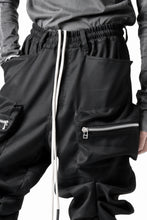 Load image into Gallery viewer, A.F ARTEFACT MONSTER TUCK FLARE BAGGY PANTS / LUX PES TWILL (BLACK)