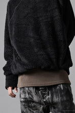 Load image into Gallery viewer, N/07 exclusive BOA FLEECE LOOSEY TOP (BLACK)