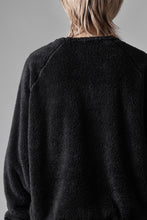 Load image into Gallery viewer, N/07 exclusive BOA FLEECE LOOSEY TOP (BLACK)