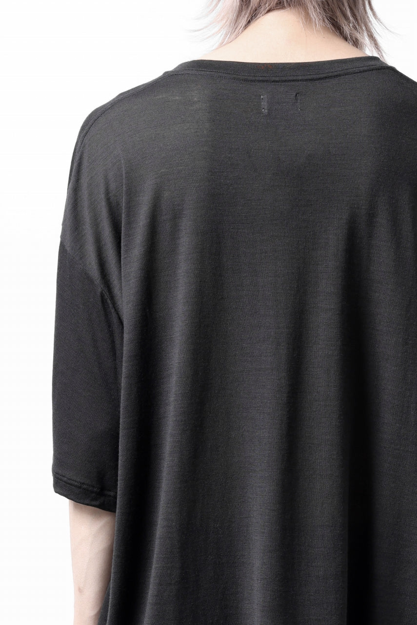 CAPERTICA OVERSIZED S/S TEE / SUPER 120s WASHABLE WOOL JERSEY (DARKNESS)