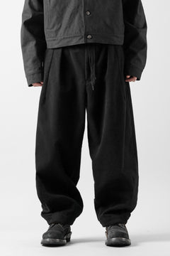 画像をギャラリービューアに読み込む, CAPERTICA BALLOON PANTS / NAPPING MOLESKIN (BLACK)