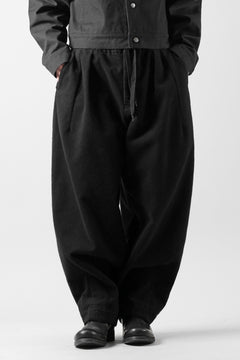 画像をギャラリービューアに読み込む, CAPERTICA BALLOON PANTS / NAPPING MOLESKIN (BLACK)