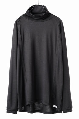 CAPERTICA BINDER TURTLE NECK TOP / SUPER 140s WASHABLE WOOL DC-JERSEY (DARKNESS)