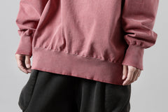 Load image into Gallery viewer, CHANGES AGING GUSSET PULLOVER (RED)