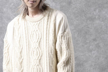 Load image into Gallery viewer, CHANGES VINTAGE REMAKE LOW GAUGE CABLE KNIT &amp; SWEAT TOPS (MULTI)