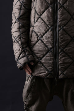 Load image into Gallery viewer, masnada QUILTED HOOD JACKET / OVER STUFFED PAPER NYLON (DUST)