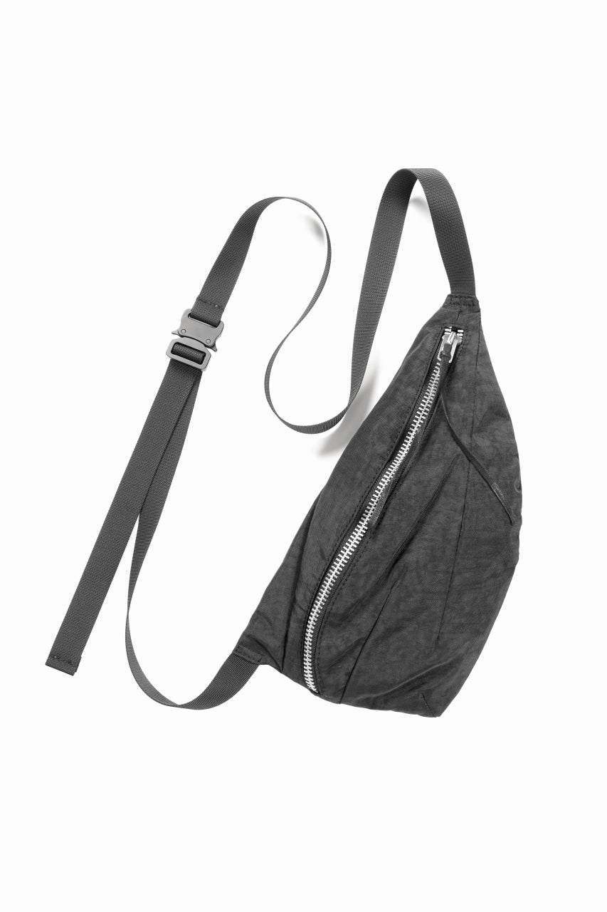 Load image into Gallery viewer, werkschwarz FANNY WAIST BAG / ROUGH WASHED NYLON (BLACK)
