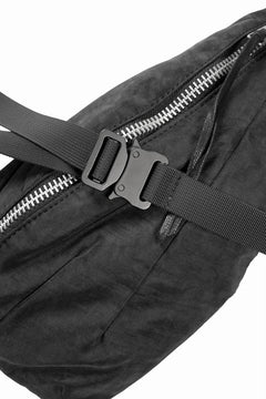 Load image into Gallery viewer, werkschwarz FANNY WAIST BAG / ROUGH WASHED NYLON (BLACK)