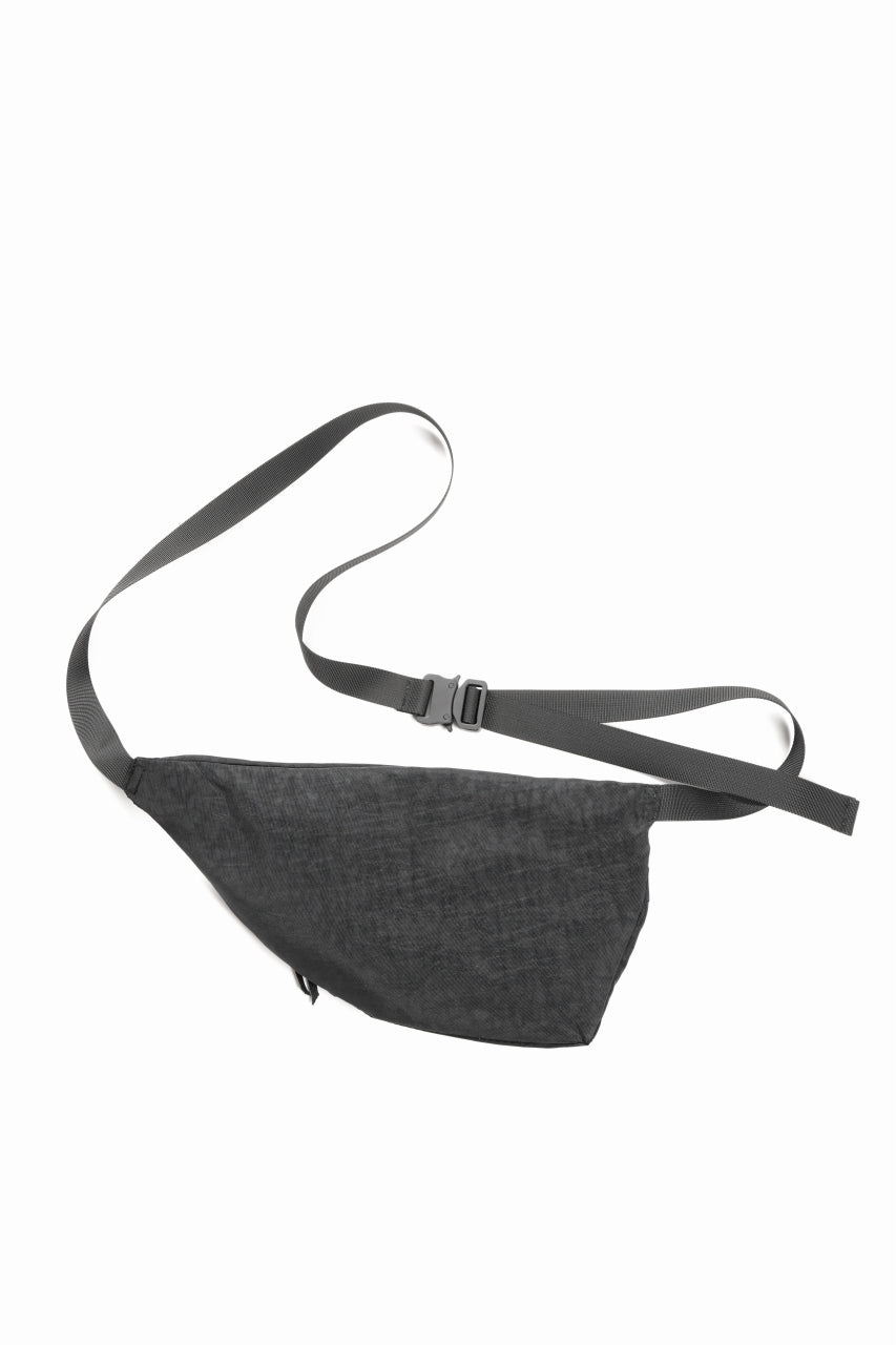 Load image into Gallery viewer, werkschwarz FANNY WAIST BAG / ROUGH WASHED NYLON (BLACK)